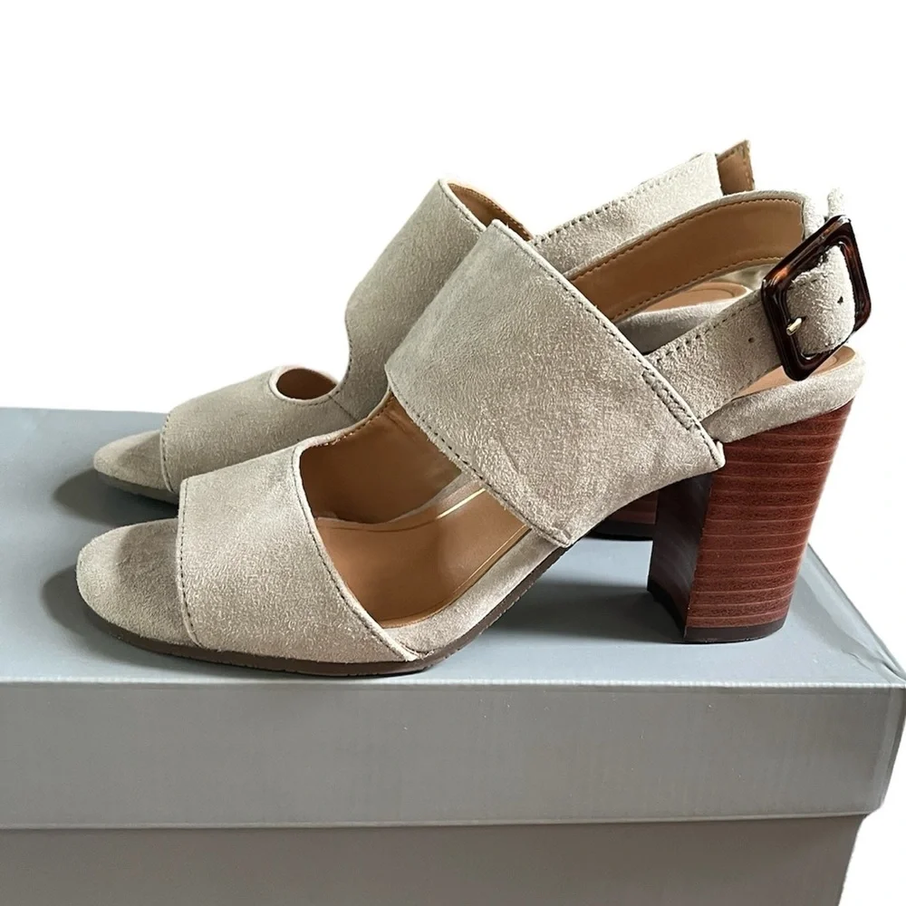 VIONIC | Bianca Suede Sandal Size 6 - Picture 4 of 10